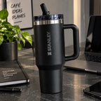 Vaso Térmico Stanley con Asa y Pitillo